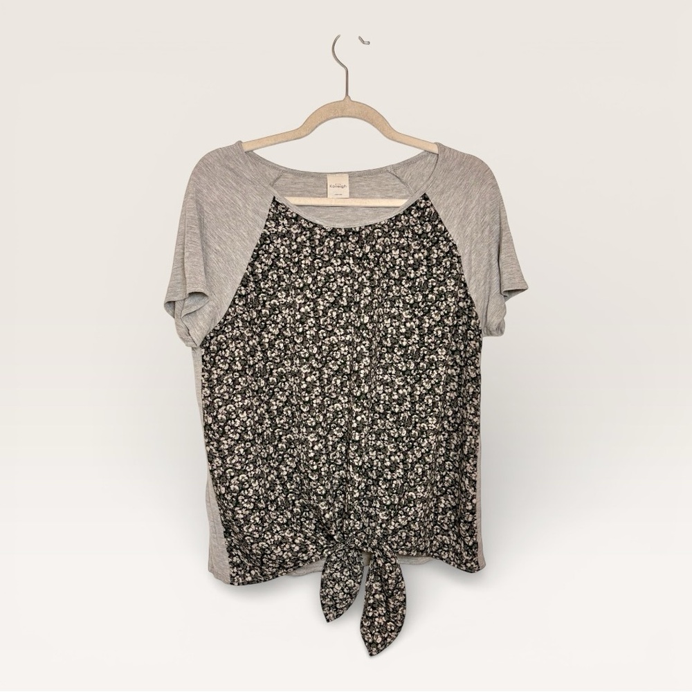Kaileigh Gray Floral Tie Front Feminine Indie Top Small